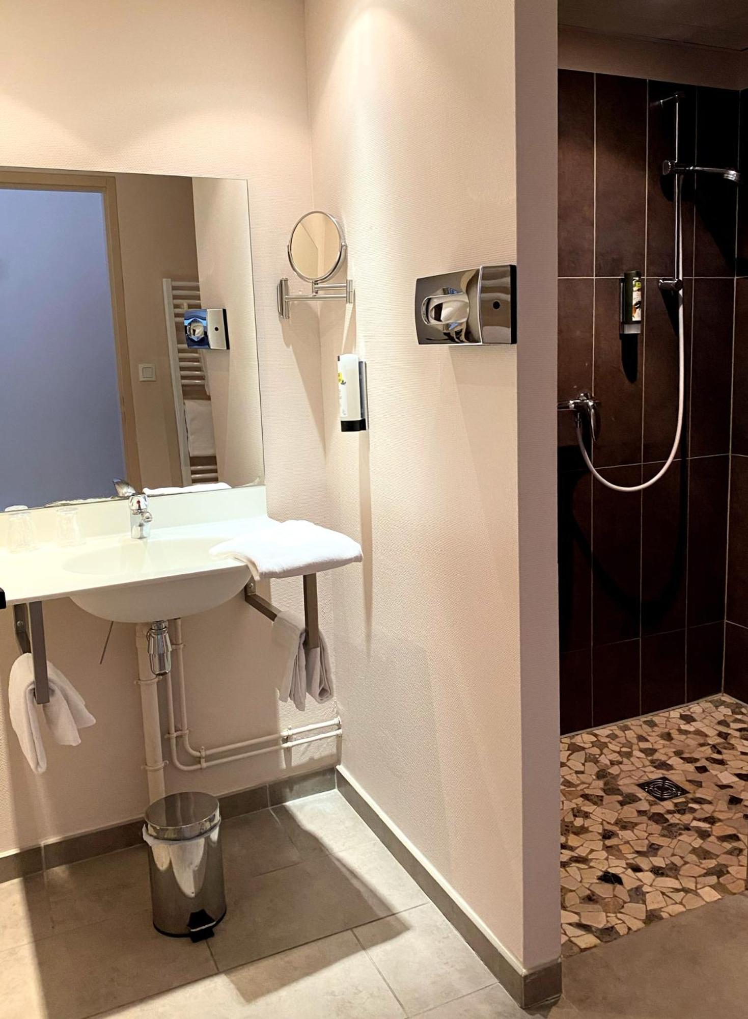 Logis Hotel Des Deux Forts Salins-les-Bains Εξωτερικό φωτογραφία