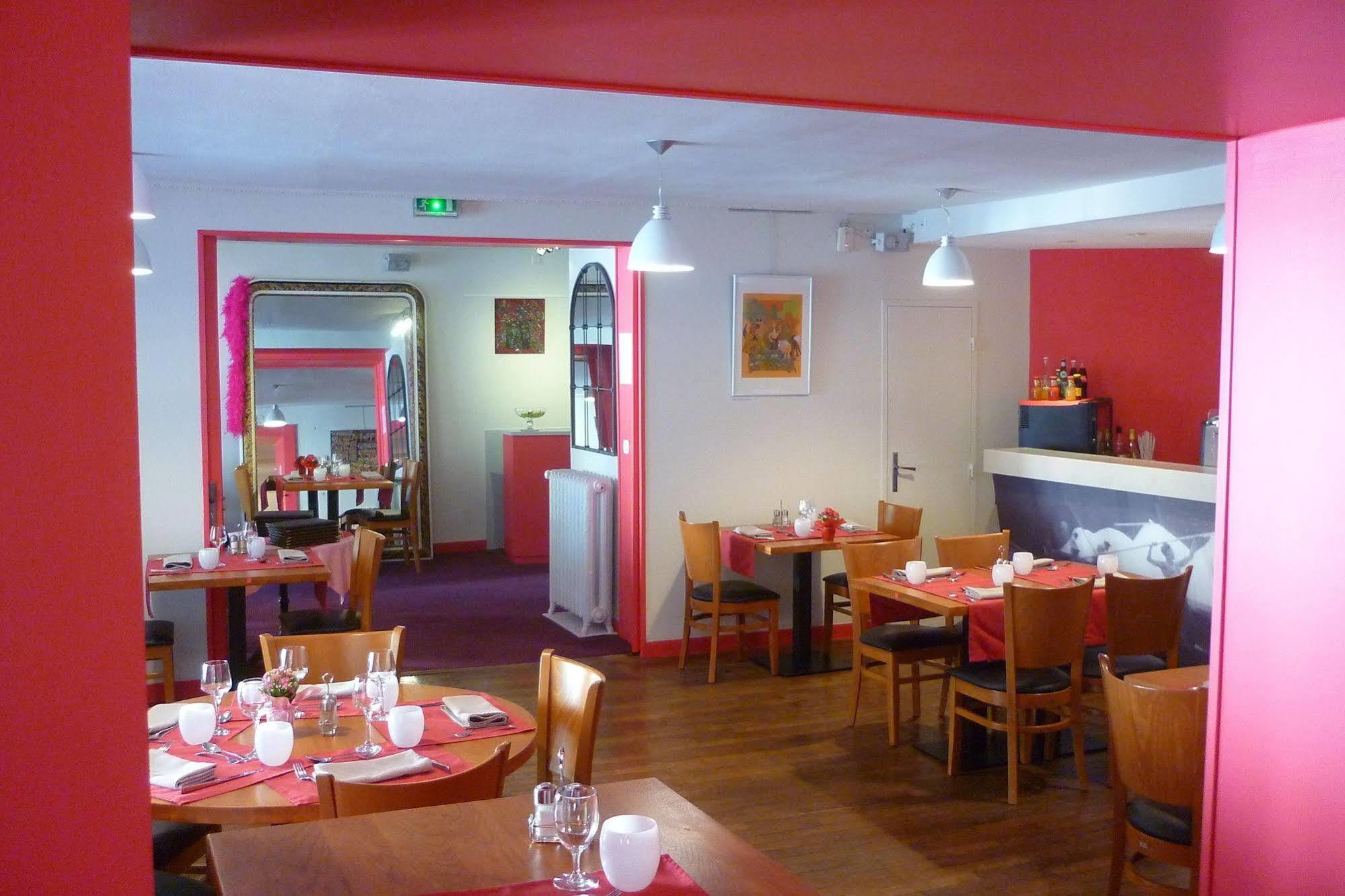 Logis Hotel Des Deux Forts Salins-les-Bains Εξωτερικό φωτογραφία
