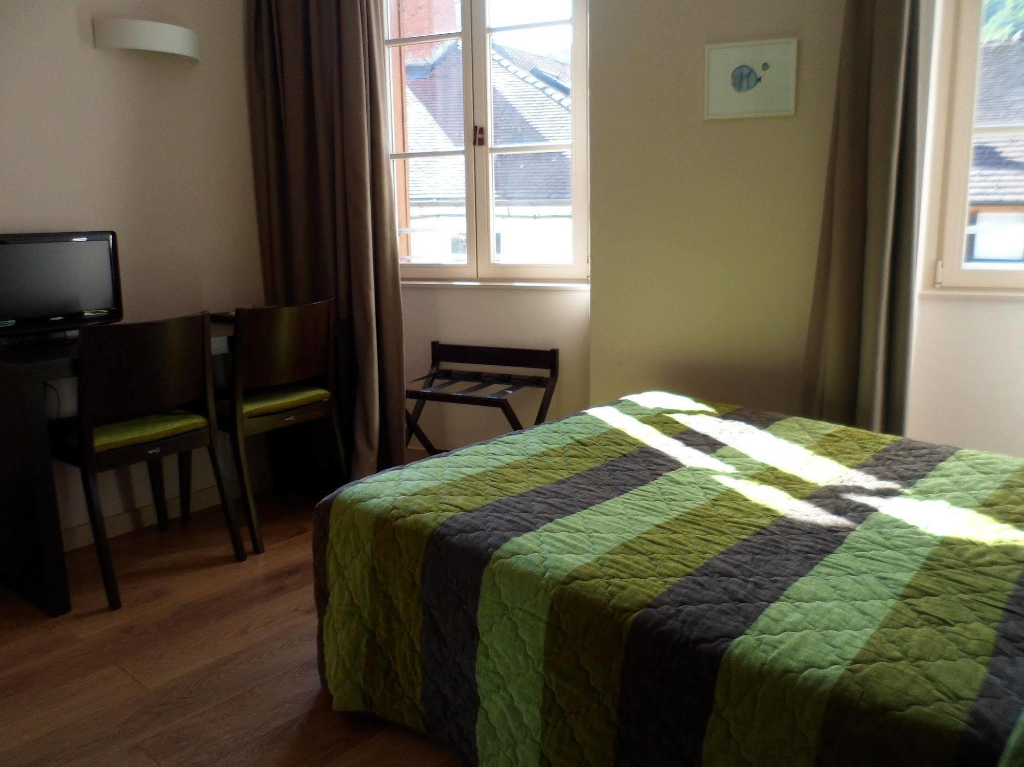 Logis Hotel Des Deux Forts Salins-les-Bains Εξωτερικό φωτογραφία