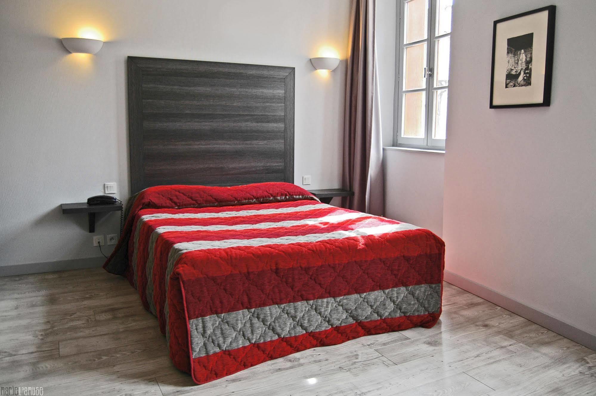 Logis Hotel Des Deux Forts Salins-les-Bains Εξωτερικό φωτογραφία