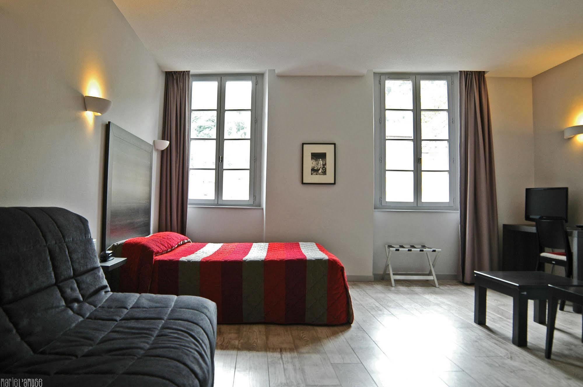 Logis Hotel Des Deux Forts Salins-les-Bains Εξωτερικό φωτογραφία