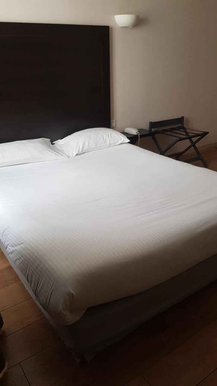 Logis Hotel Des Deux Forts Salins-les-Bains Εξωτερικό φωτογραφία