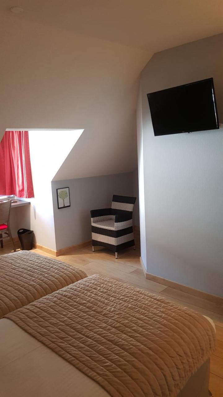 Logis Hotel Des Deux Forts Salins-les-Bains Εξωτερικό φωτογραφία