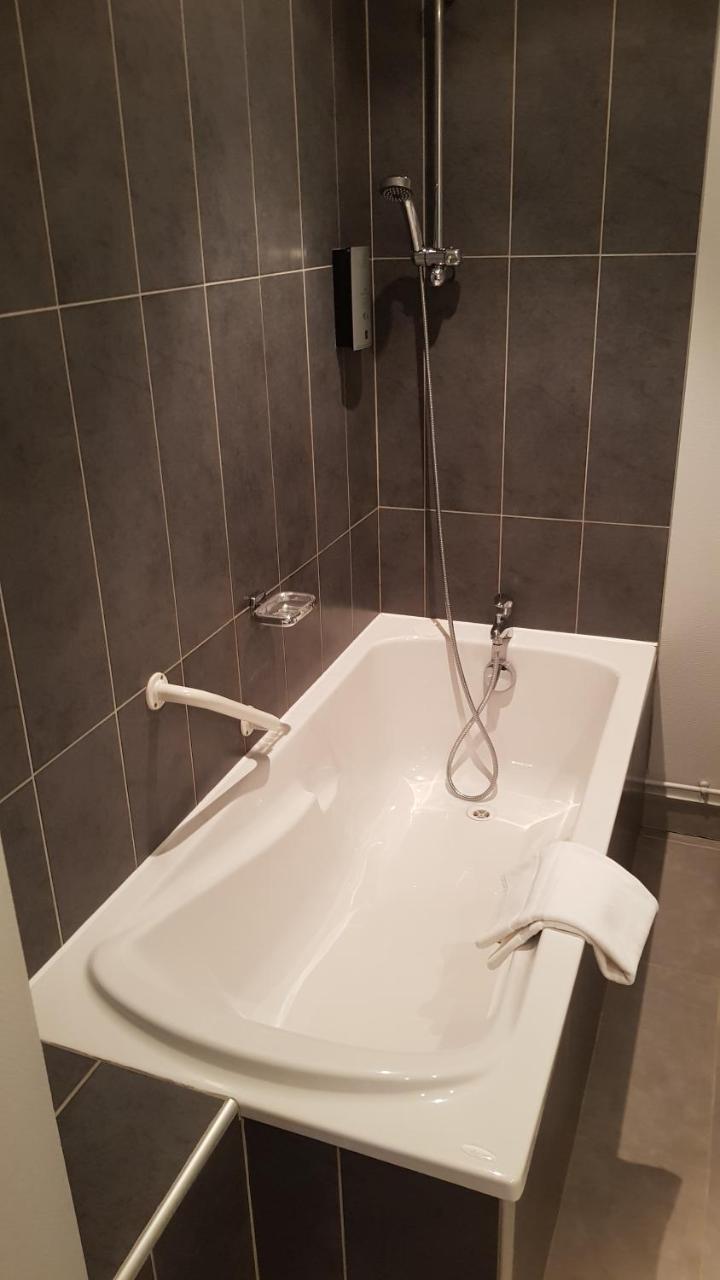 Logis Hotel Des Deux Forts Salins-les-Bains Εξωτερικό φωτογραφία