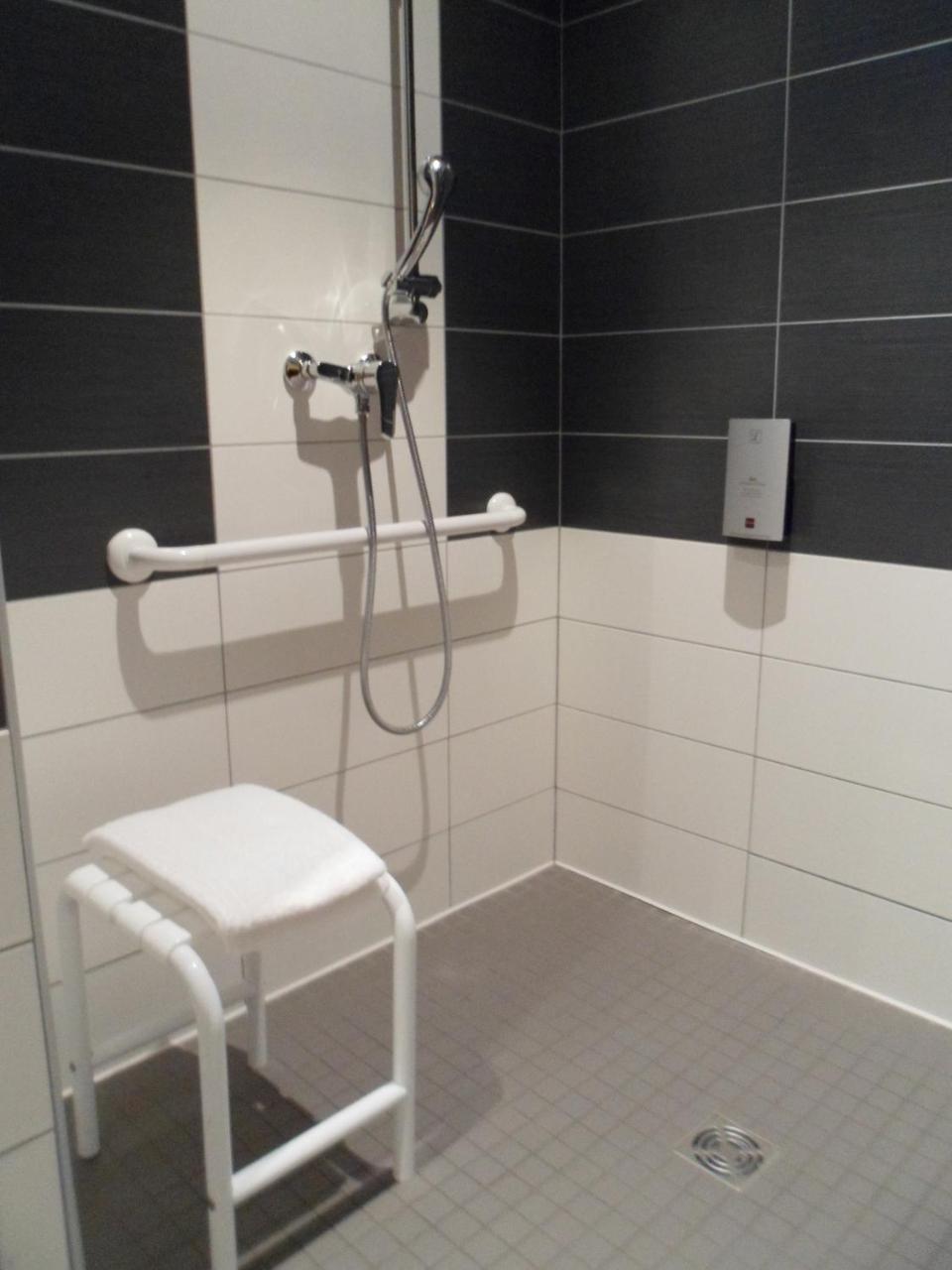 Logis Hotel Des Deux Forts Salins-les-Bains Εξωτερικό φωτογραφία
