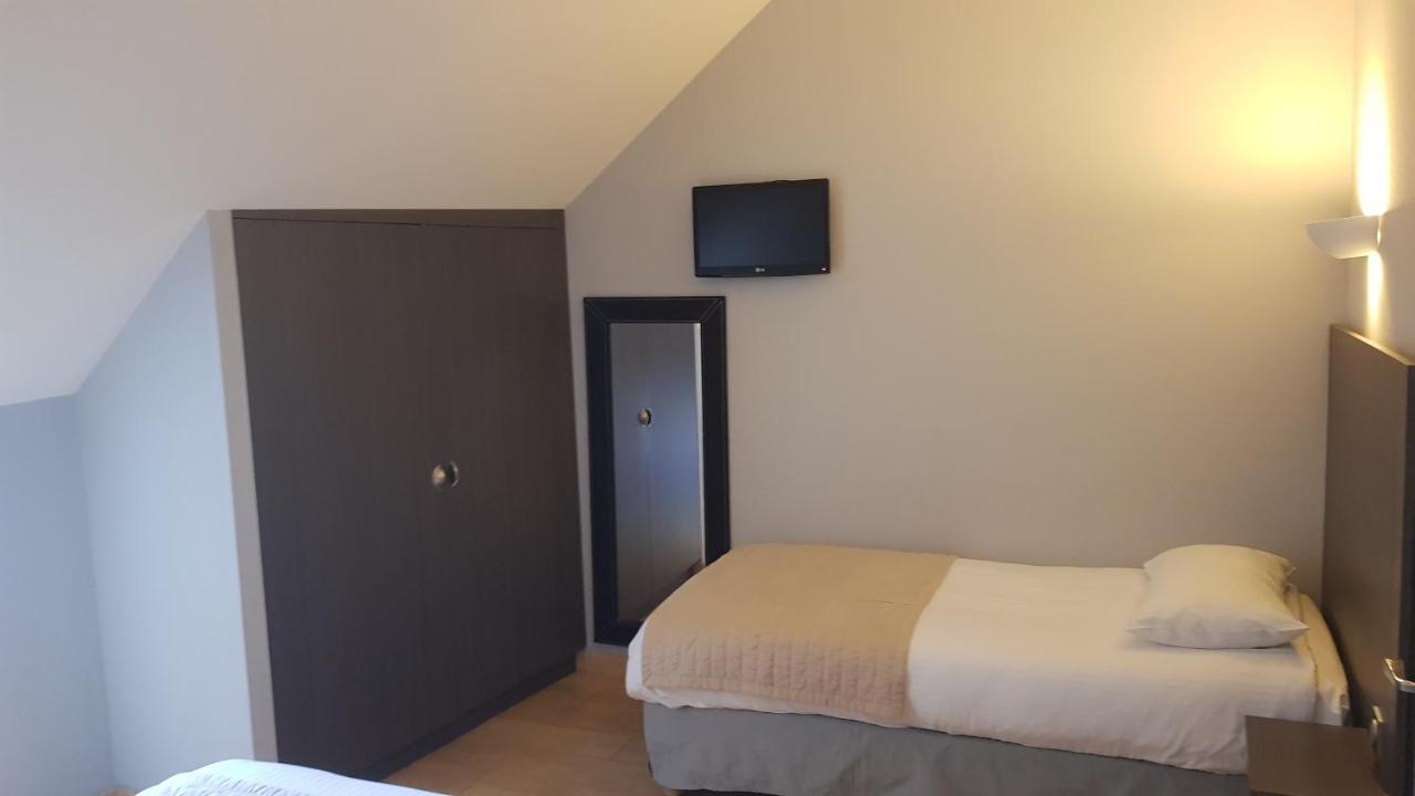 Logis Hotel Des Deux Forts Salins-les-Bains Εξωτερικό φωτογραφία